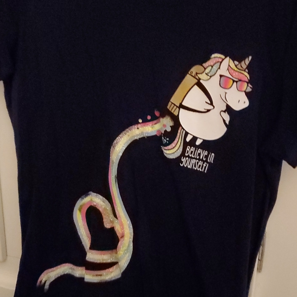 Black unicorn tee🦄